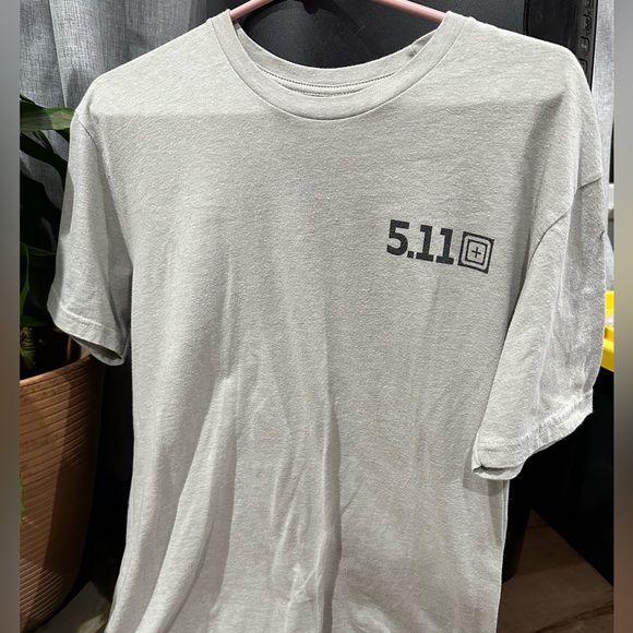 Gun flag grey tshirt - Picture 2 of 4